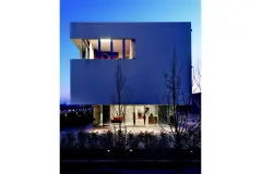 verwaltungsgebaeude_in_faenza_03