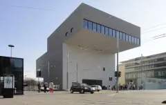 gastspielhaus_in_fribourg_salle_de_spectacle_01