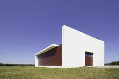 u_formen_minimalistischer_energiesparender_gewerbebau_08