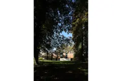 villa_in_park_02