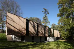 villa_in_park_03