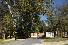villa_in_park_04
