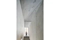 studio_for_the_painter_arranz_bravo_11